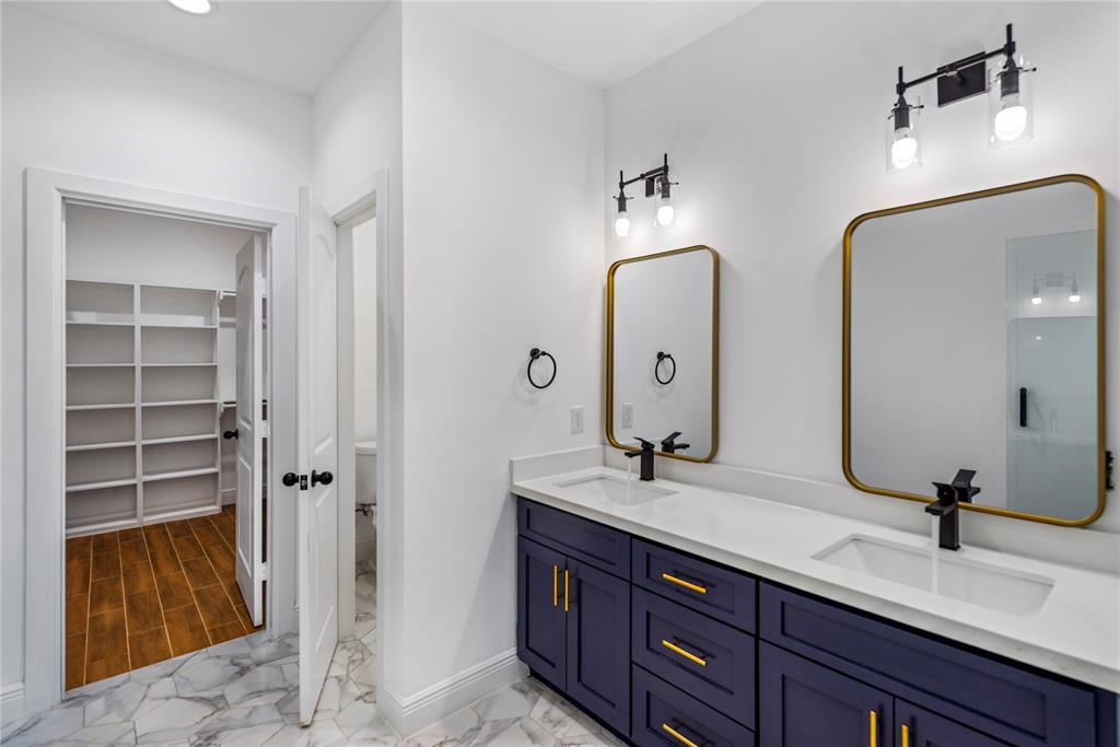 423 1 Amherst Drive, West Columbia, Texas 77486, 4 Bedrooms Bedrooms, 11 Rooms Rooms,2 BathroomsBathrooms,Single-family,For Sale,Amherst,80230540
