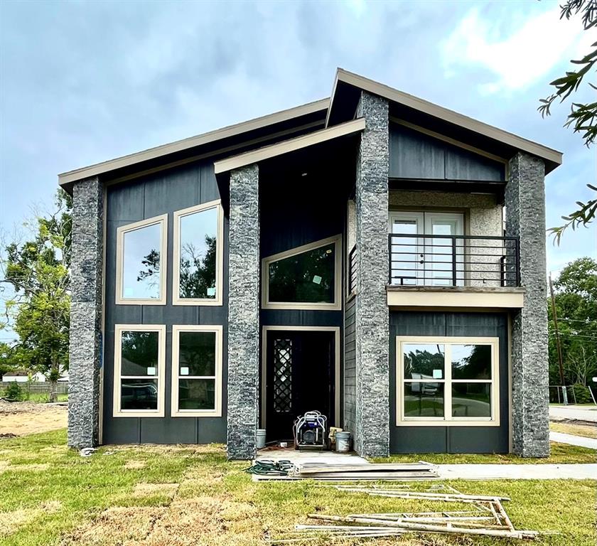 13529 2 Granada Street, Houston, Texas 77015, 4 Bedrooms Bedrooms, 4 Rooms Rooms,3 BathroomsBathrooms,Single-family,For Sale,Granada,70245388