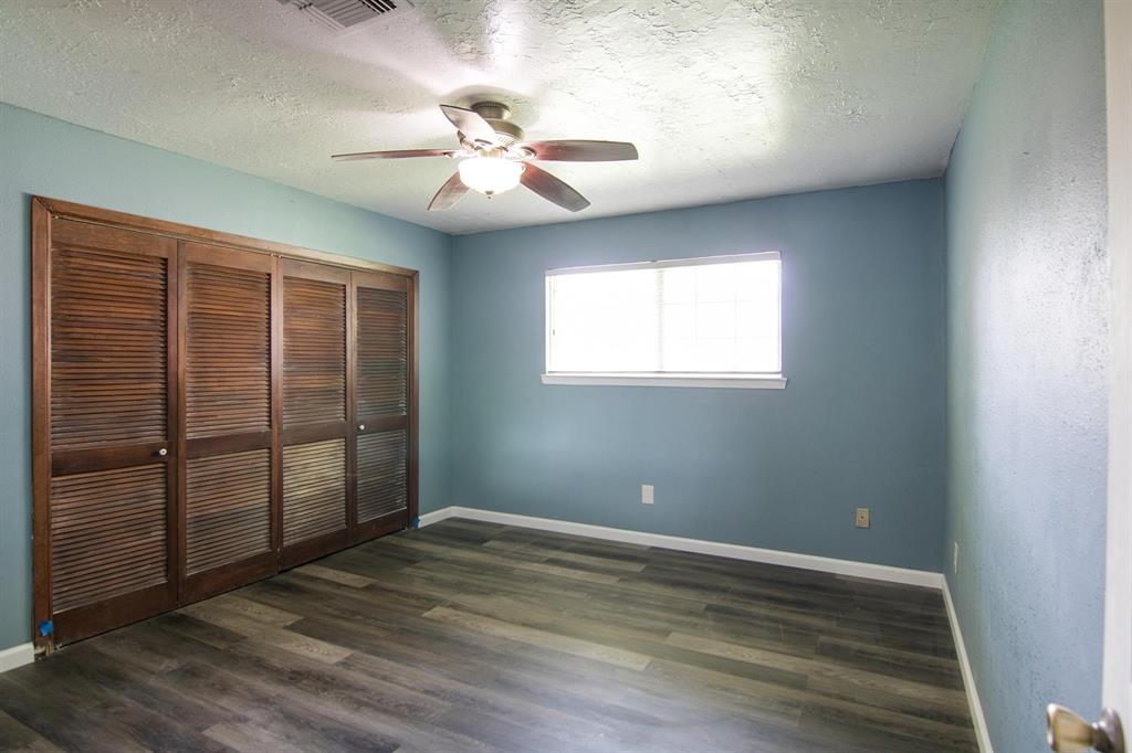 2726 Virginia Colony Drive, ster, TX 77598