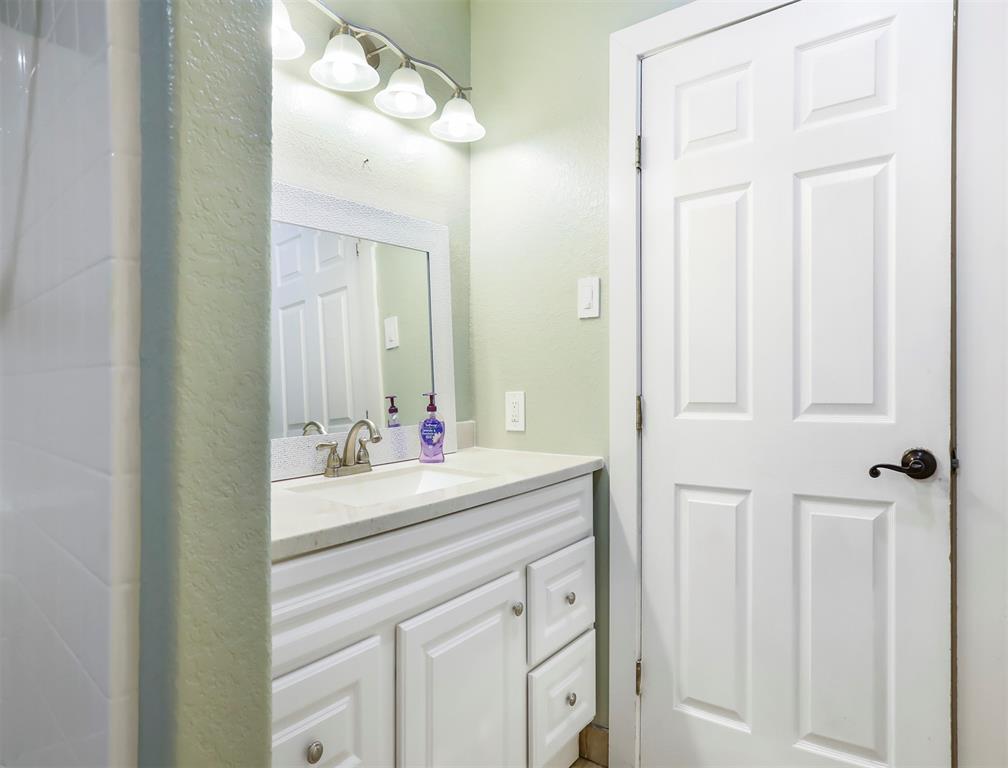 4402 3 5th Street, Bacliff, Texas 77518, 3 Bedrooms Bedrooms, 6 Rooms Rooms,2 BathroomsBathrooms,Single-family,For Sale,5th,79093230