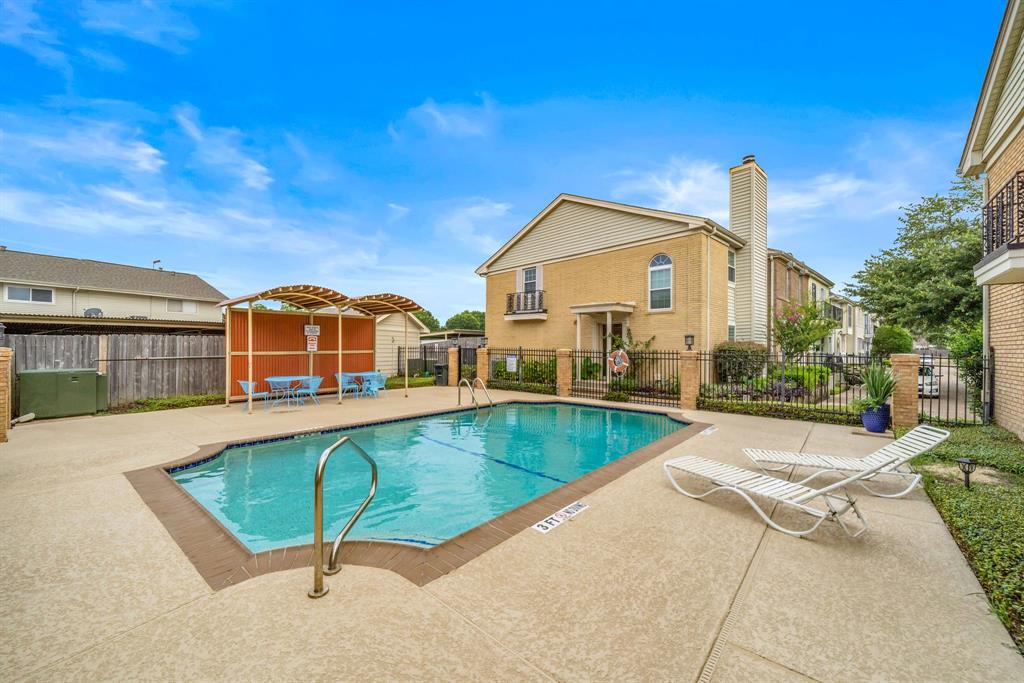 1717 San Sebastian Lane, Houston, TX 77058