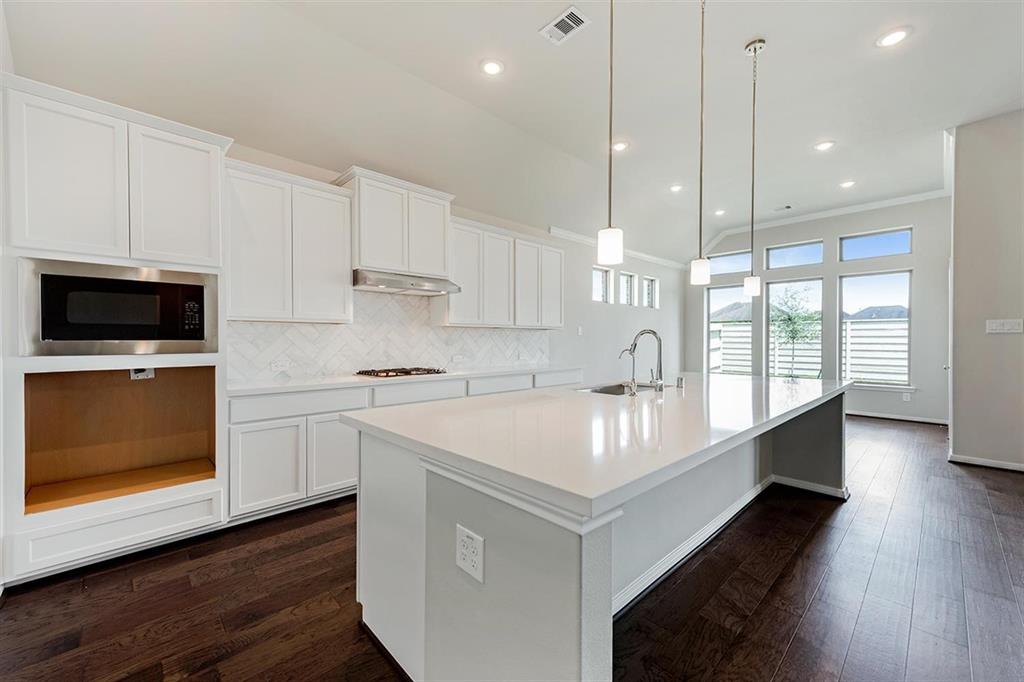 2947 1 Harbor Spring Way, Manvel, Texas 77578, 4 Bedrooms Bedrooms, 11 Rooms Rooms,3 BathroomsBathrooms,Single-family,For Sale,Harbor Spring,84376867