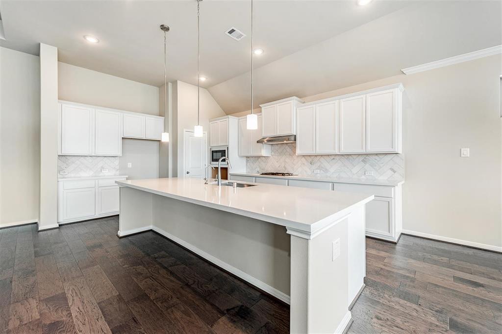 2947 1 Harbor Spring Way, Manvel, Texas 77578, 4 Bedrooms Bedrooms, 11 Rooms Rooms,3 BathroomsBathrooms,Single-family,For Sale,Harbor Spring,84376867