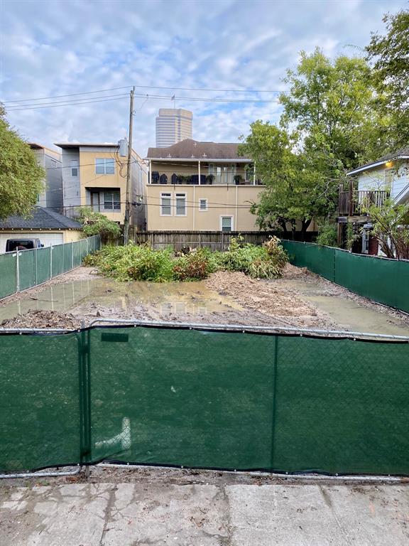 1332 2 BELL Street, Houston, Texas 77019, 3 Bedrooms Bedrooms, 11 Rooms Rooms,2 BathroomsBathrooms,Single-family,For Sale,BELL,68872809