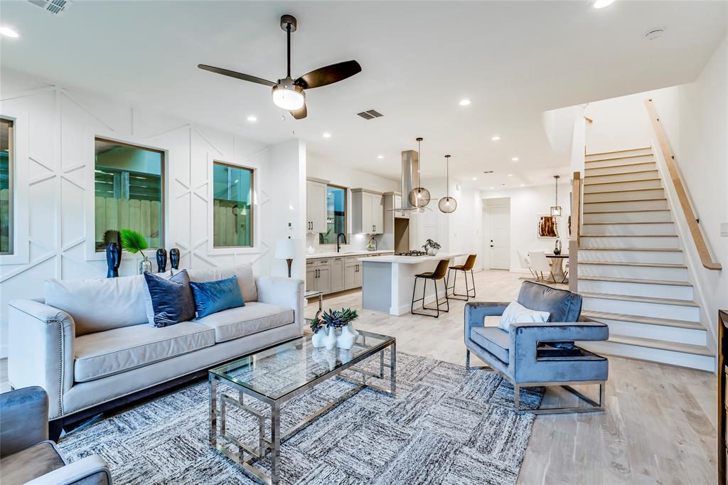 1332 2 BELL Street, Houston, Texas 77019, 3 Bedrooms Bedrooms, 11 Rooms Rooms,2 BathroomsBathrooms,Single-family,For Sale,BELL,68872809