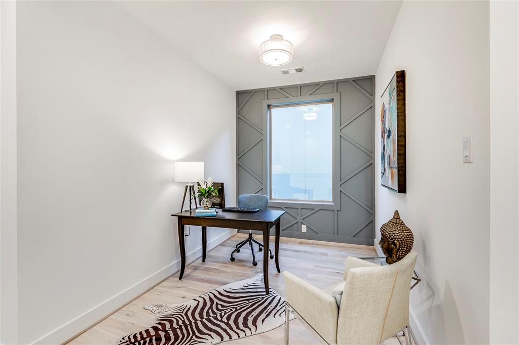 1332 2 BELL Street, Houston, Texas 77019, 3 Bedrooms Bedrooms, 11 Rooms Rooms,2 BathroomsBathrooms,Single-family,For Sale,BELL,68872809