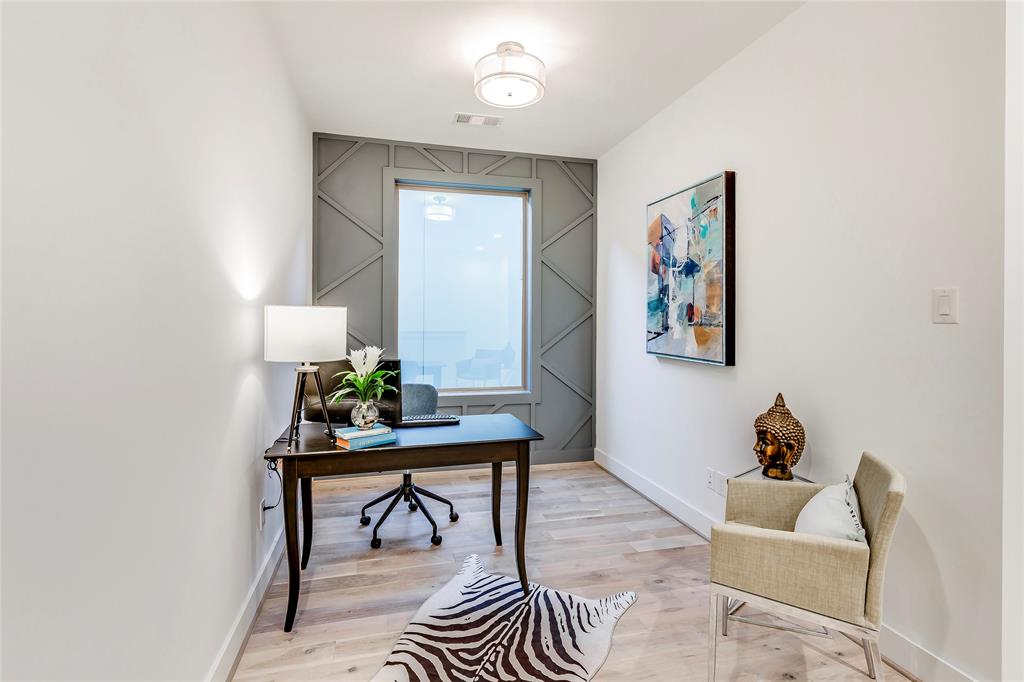 1332 2 BELL Street, Houston, Texas 77019, 3 Bedrooms Bedrooms, 11 Rooms Rooms,2 BathroomsBathrooms,Single-family,For Sale,BELL,68872809