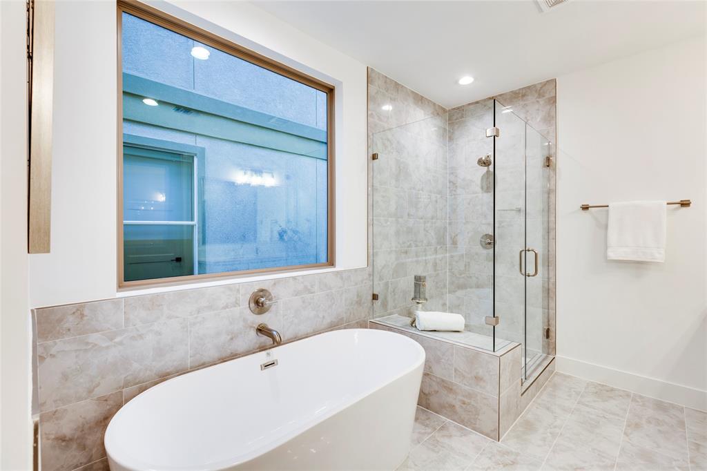 1330 3 BELL Street, Houston, Texas 77019, 4 Bedrooms Bedrooms, 14 Rooms Rooms,3 BathroomsBathrooms,Single-family,For Sale,BELL,80437370
