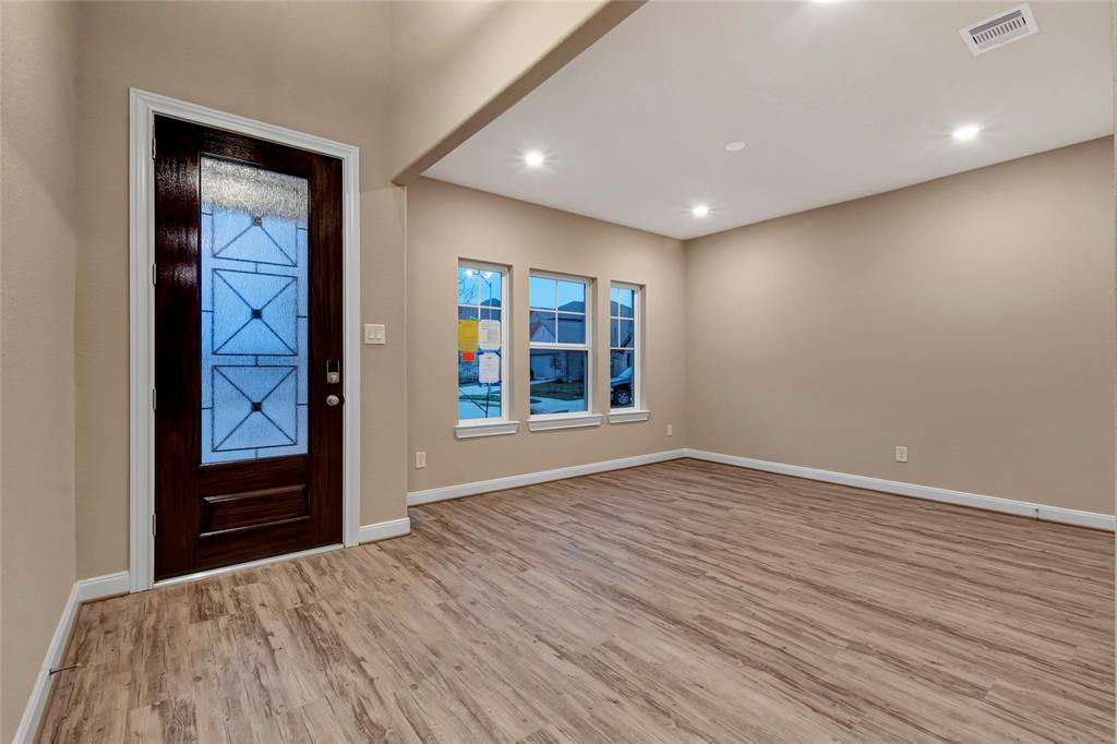 21307 2 Waldenburg Place, Tomball, Texas 77375, 4 Bedrooms Bedrooms, 7 Rooms Rooms,3 BathroomsBathrooms,Single-family,For Sale,Waldenburg,72727647