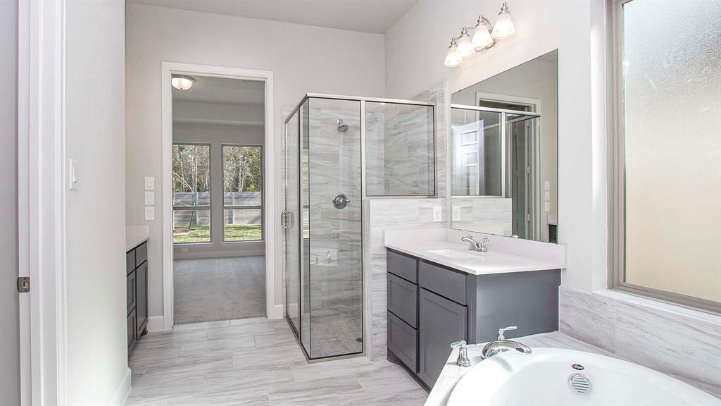 17155 2 Crimson Crest Drive, Conroe, Texas 77302, 4 Bedrooms Bedrooms, 8 Rooms Rooms,3 BathroomsBathrooms,Single-family,For Sale,Crimson Crest,57494366