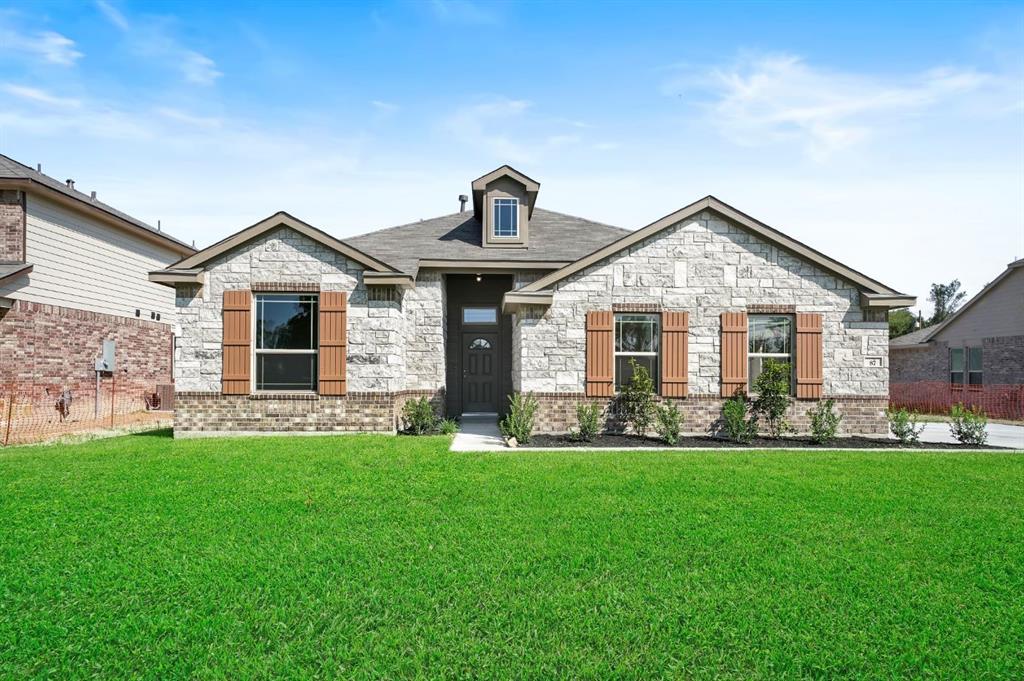 145 Road 66121, Dayton, TX 77535