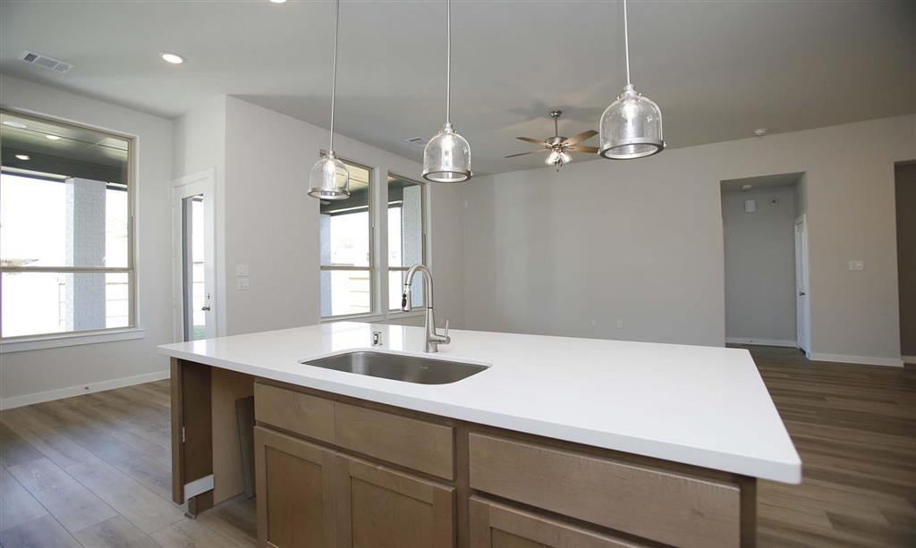 12127 1 McKavett Fort Drive, Humble, Texas 77346, 4 Bedrooms Bedrooms, 5 Rooms Rooms,3 BathroomsBathrooms,Single-family,For Sale,McKavett Fort Drive,84062512