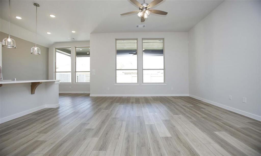 12127 1 McKavett Fort Drive, Humble, Texas 77346, 4 Bedrooms Bedrooms, 5 Rooms Rooms,3 BathroomsBathrooms,Single-family,For Sale,McKavett Fort Drive,84062512