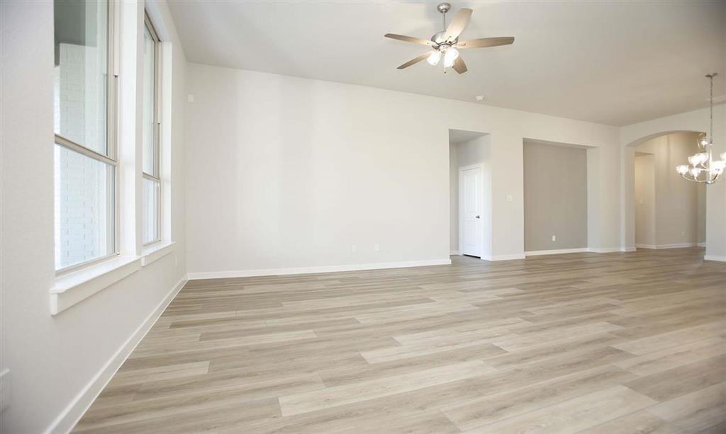 12127 1 McKavett Fort Drive, Humble, Texas 77346, 4 Bedrooms Bedrooms, 5 Rooms Rooms,3 BathroomsBathrooms,Single-family,For Sale,McKavett Fort Drive,84062512