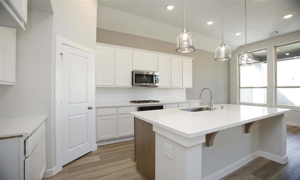 12127 1 McKavett Fort Drive, Humble, Texas 77346, 4 Bedrooms Bedrooms, 5 Rooms Rooms,3 BathroomsBathrooms,Single-family,For Sale,McKavett Fort Drive,84062512