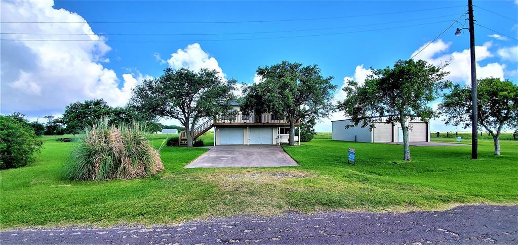 108 Linda ST, Anahuac, TX 77514