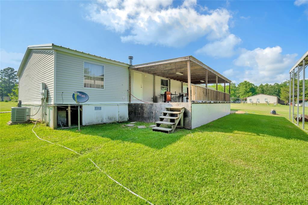 197 Creekside Loop, Trinity, TX 75862