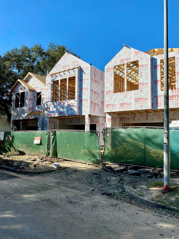 1138 3 BELL Street, Houston, Texas 77019, 4 Bedrooms Bedrooms, 14 Rooms Rooms,3 BathroomsBathrooms,Single-family,For Sale,BELL,54308935