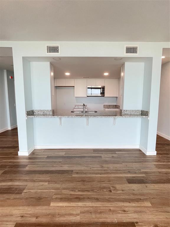 800 Sandcastle Drive 113