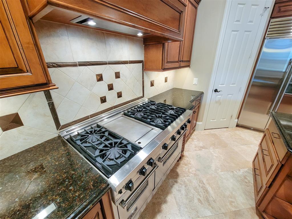 5002 2 Chestnut Street, Bellaire, Texas 77401, 5 Bedrooms Bedrooms, 14 Rooms Rooms,5 BathroomsBathrooms,Single-family,For Sale,Chestnut,74965465