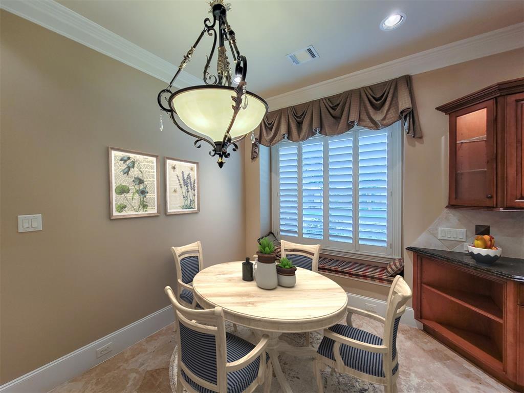 5002 2 Chestnut Street, Bellaire, Texas 77401, 5 Bedrooms Bedrooms, 14 Rooms Rooms,5 BathroomsBathrooms,Single-family,For Sale,Chestnut,74965465