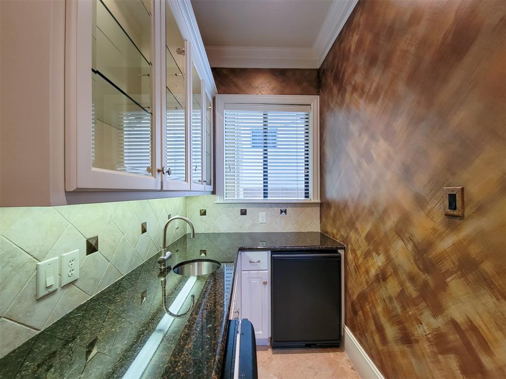 5002 2 Chestnut Street, Bellaire, Texas 77401, 5 Bedrooms Bedrooms, 14 Rooms Rooms,5 BathroomsBathrooms,Single-family,For Sale,Chestnut,74965465