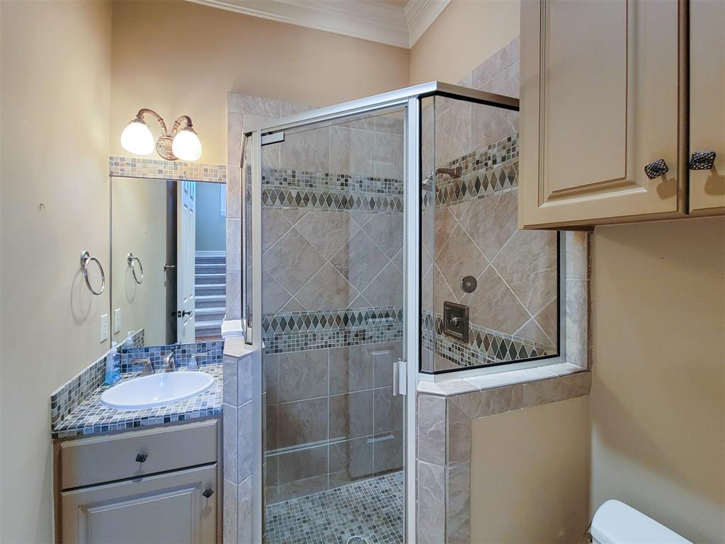 5002 2 Chestnut Street, Bellaire, Texas 77401, 5 Bedrooms Bedrooms, 14 Rooms Rooms,5 BathroomsBathrooms,Single-family,For Sale,Chestnut,74965465