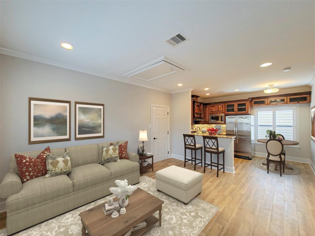 5002 2 Chestnut Street, Bellaire, Texas 77401, 5 Bedrooms Bedrooms, 14 Rooms Rooms,5 BathroomsBathrooms,Single-family,For Sale,Chestnut,74965465