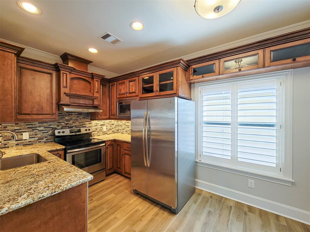 5002 2 Chestnut Street, Bellaire, Texas 77401, 5 Bedrooms Bedrooms, 14 Rooms Rooms,5 BathroomsBathrooms,Single-family,For Sale,Chestnut,74965465