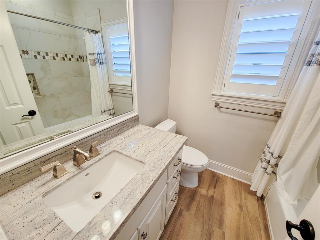 5002 2 Chestnut Street, Bellaire, Texas 77401, 5 Bedrooms Bedrooms, 14 Rooms Rooms,5 BathroomsBathrooms,Single-family,For Sale,Chestnut,74965465