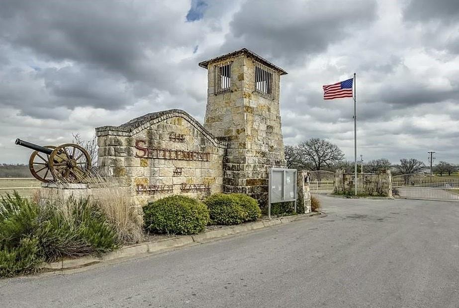 Luling, TX 78648,000 Powder Ridge