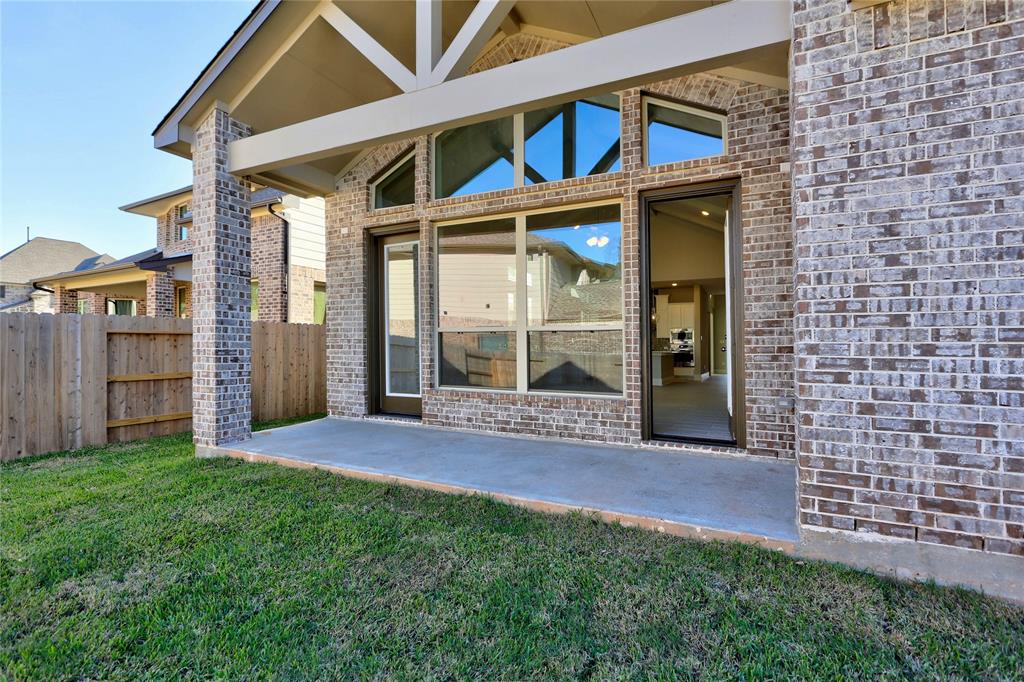 445 2 Devlin Shores Dr, Conroe, Texas 77304, 3 Bedrooms Bedrooms, 13 Rooms Rooms,3 BathroomsBathrooms,Single-family,For Sale,Devlin Shores Dr,45581874