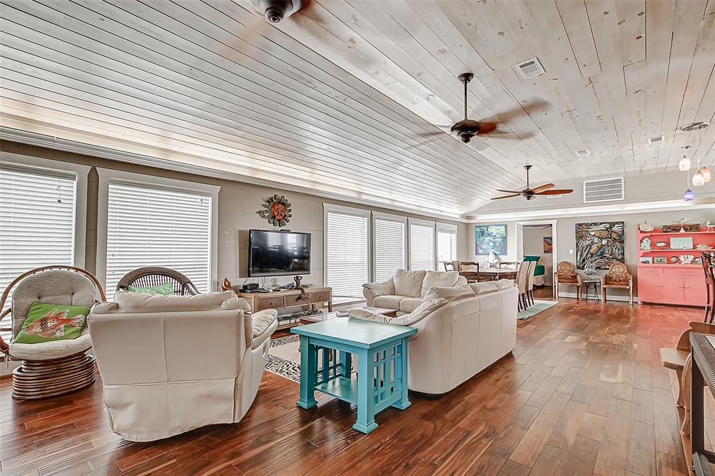1056 1 Van Sant, Gilchrist, Texas 77617, 3 Bedrooms Bedrooms, 3 Rooms Rooms,2 BathroomsBathrooms,Single-family,For Sale,Van Sant,72739179