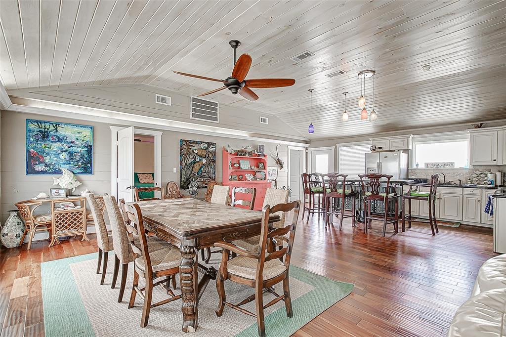 1056 1 Van Sant, Gilchrist, Texas 77617, 3 Bedrooms Bedrooms, 3 Rooms Rooms,2 BathroomsBathrooms,Single-family,For Sale,Van Sant,72739179