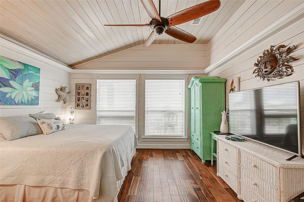 1056 1 Van Sant, Gilchrist, Texas 77617, 3 Bedrooms Bedrooms, 3 Rooms Rooms,2 BathroomsBathrooms,Single-family,For Sale,Van Sant,72739179