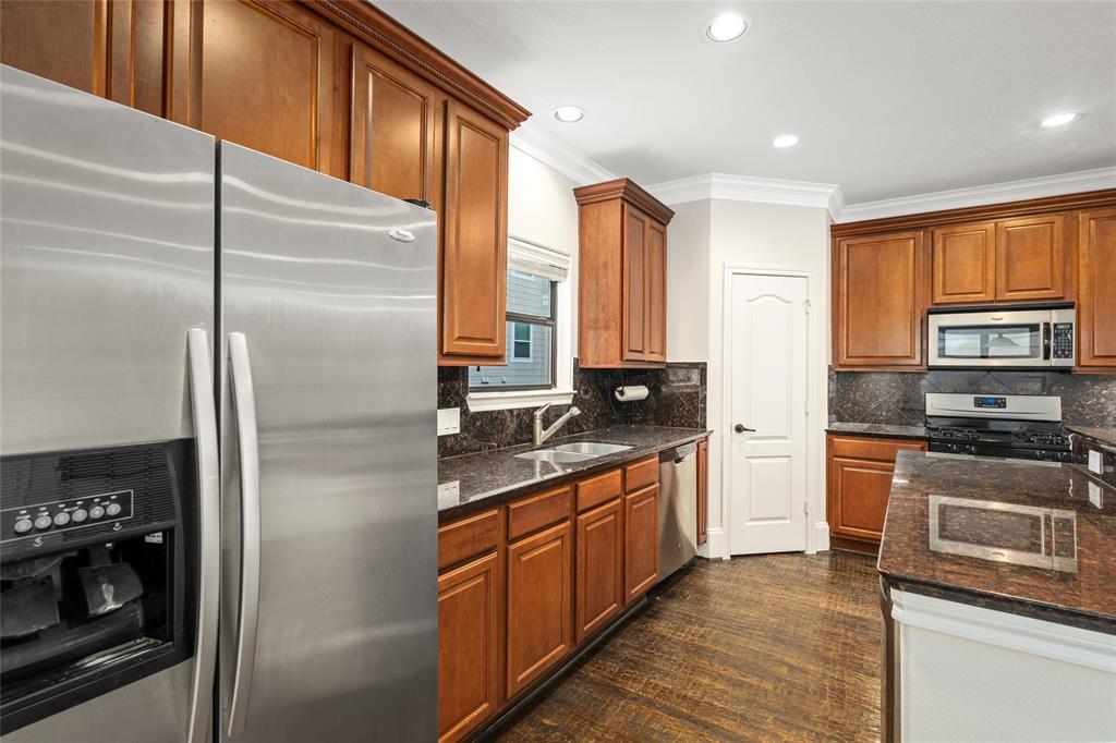 1335 3 Studer Street, Houston, Texas 77007, 3 Bedrooms Bedrooms, 8 Rooms Rooms,2 BathroomsBathrooms,Single-family,For Sale,Studer,78048762