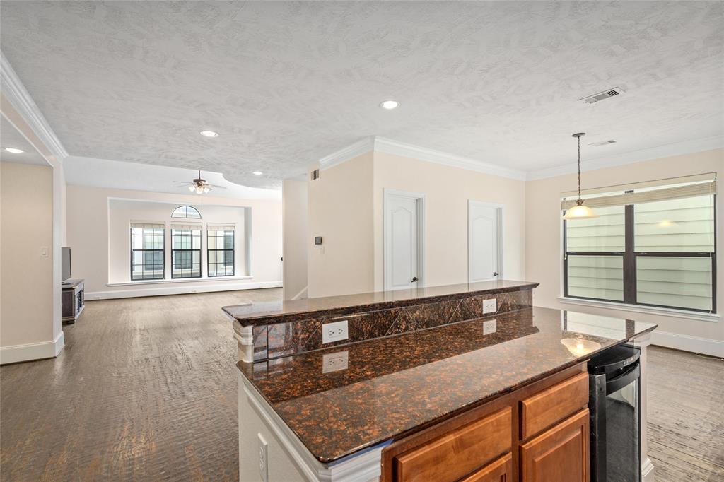 1335 3 Studer Street, Houston, Texas 77007, 3 Bedrooms Bedrooms, 8 Rooms Rooms,2 BathroomsBathrooms,Single-family,For Sale,Studer,78048762