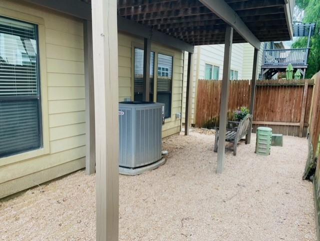 1335 3 Studer Street, Houston, Texas 77007, 3 Bedrooms Bedrooms, 8 Rooms Rooms,2 BathroomsBathrooms,Single-family,For Sale,Studer,78048762