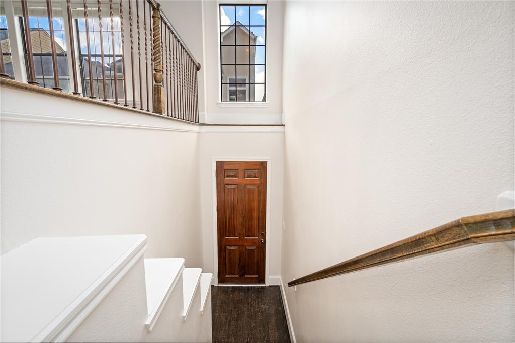 1335 3 Studer Street, Houston, Texas 77007, 3 Bedrooms Bedrooms, 8 Rooms Rooms,2 BathroomsBathrooms,Single-family,For Sale,Studer,78048762