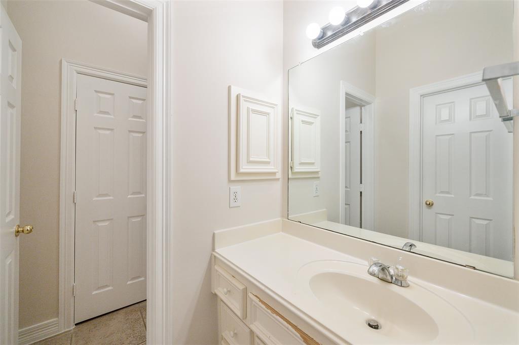 3922 2 Figure Four Lake Lane, Richmond, Texas 77406, 4 Bedrooms Bedrooms, 4 Rooms Rooms,3 BathroomsBathrooms,Single-family,For Sale,Figure Four Lake,70449346