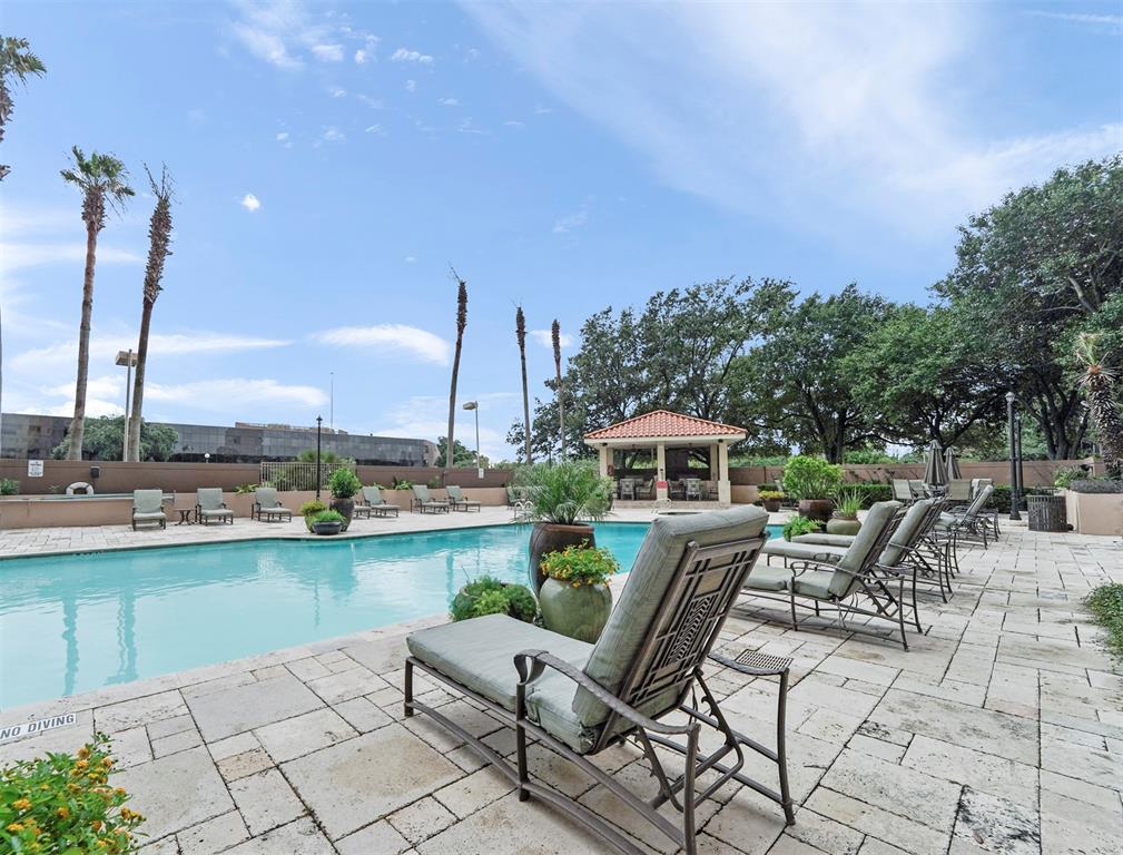 3525 Sage Road, Houston, Texas 77056, 2 Bedrooms Bedrooms, 9 Rooms Rooms,2 BathroomsBathrooms,Mid/hi-rise Condo,For Sale,3525 SAGE CONDOMINIUMS,Sage,27357863