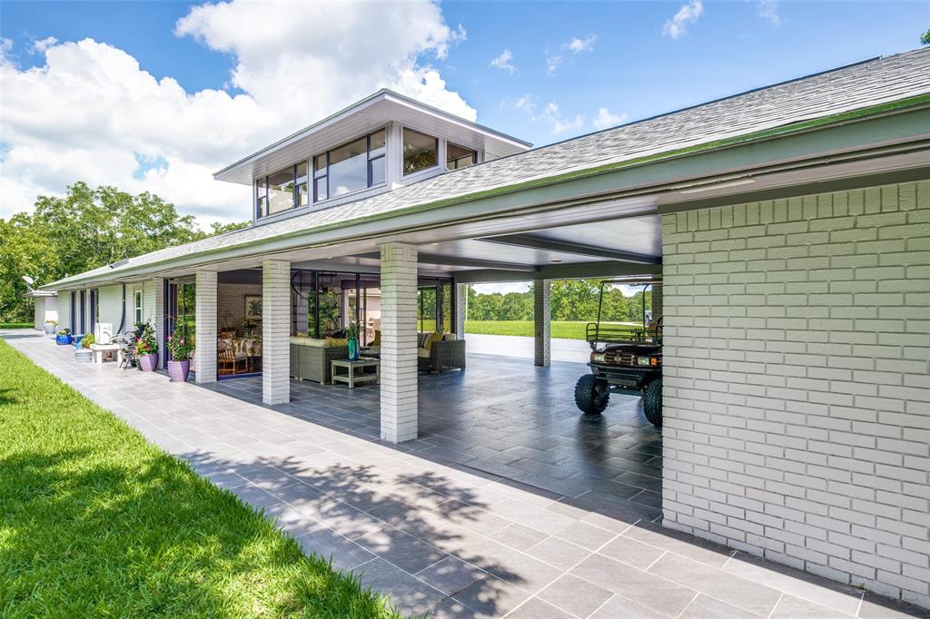 31736 1 Fm 1301, West Columbia, Texas 77486, 2 Bedrooms Bedrooms, 10 Rooms Rooms,3 BathroomsBathrooms,Country Homes/acreage,For Sale,Fm 1301,58783096