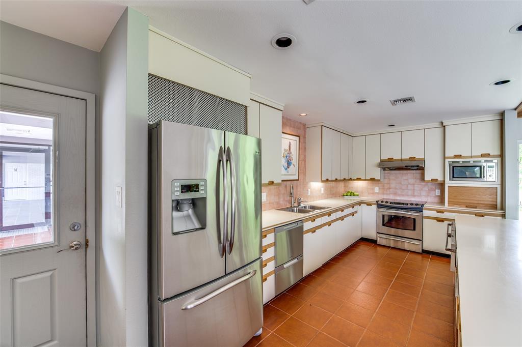 31736 1 Fm 1301, West Columbia, Texas 77486, 2 Bedrooms Bedrooms, 10 Rooms Rooms,3 BathroomsBathrooms,Country Homes/acreage,For Sale,Fm 1301,58783096