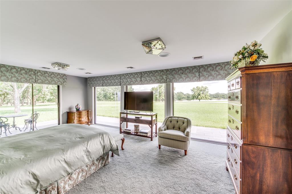 31736 1 Fm 1301, West Columbia, Texas 77486, 2 Bedrooms Bedrooms, 10 Rooms Rooms,3 BathroomsBathrooms,Country Homes/acreage,For Sale,Fm 1301,58783096