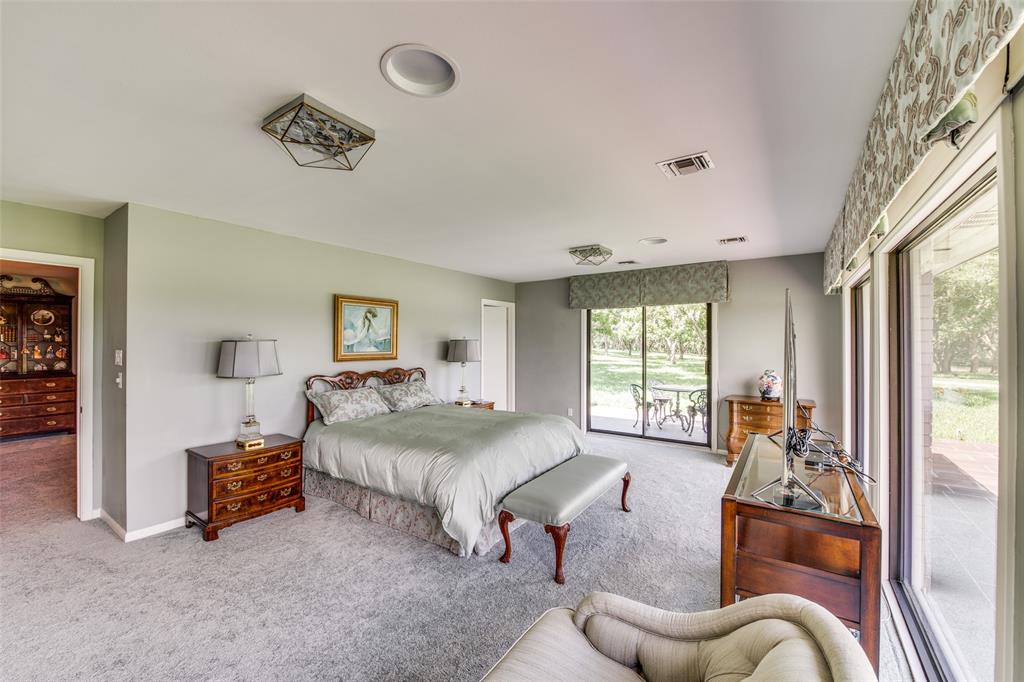 31736 1 Fm 1301, West Columbia, Texas 77486, 2 Bedrooms Bedrooms, 10 Rooms Rooms,3 BathroomsBathrooms,Country Homes/acreage,For Sale,Fm 1301,58783096
