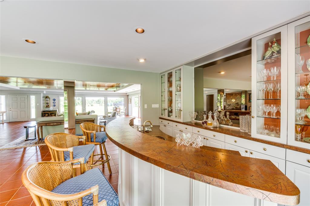 31736 1 Fm 1301, West Columbia, Texas 77486, 2 Bedrooms Bedrooms, 10 Rooms Rooms,3 BathroomsBathrooms,Country Homes/acreage,For Sale,Fm 1301,58783096