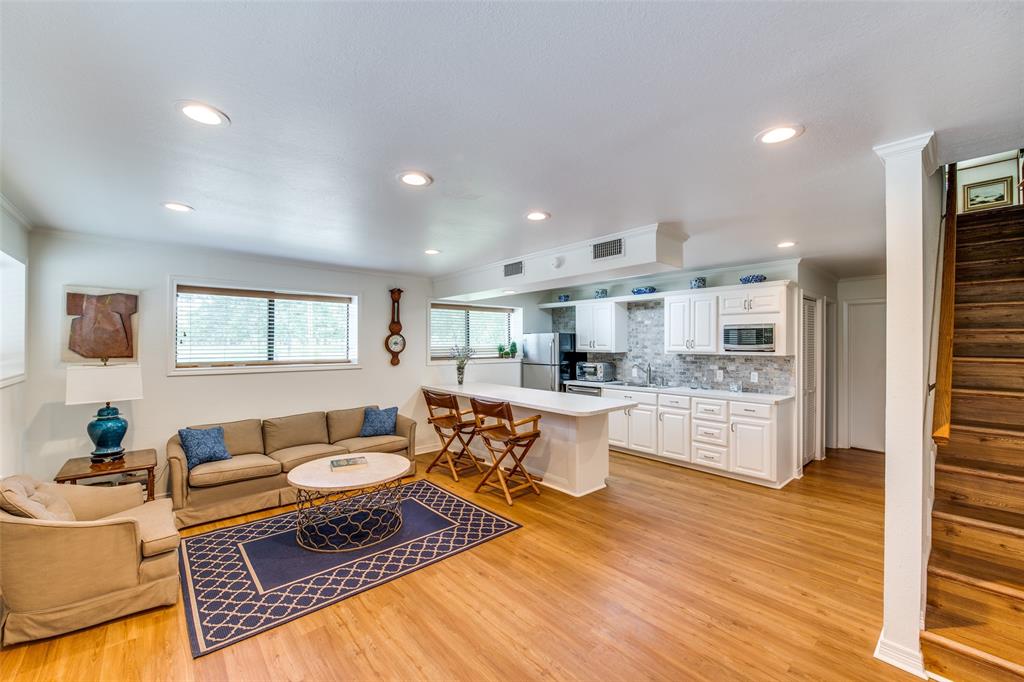 31736 1 Fm 1301, West Columbia, Texas 77486, 2 Bedrooms Bedrooms, 10 Rooms Rooms,3 BathroomsBathrooms,Country Homes/acreage,For Sale,Fm 1301,58783096