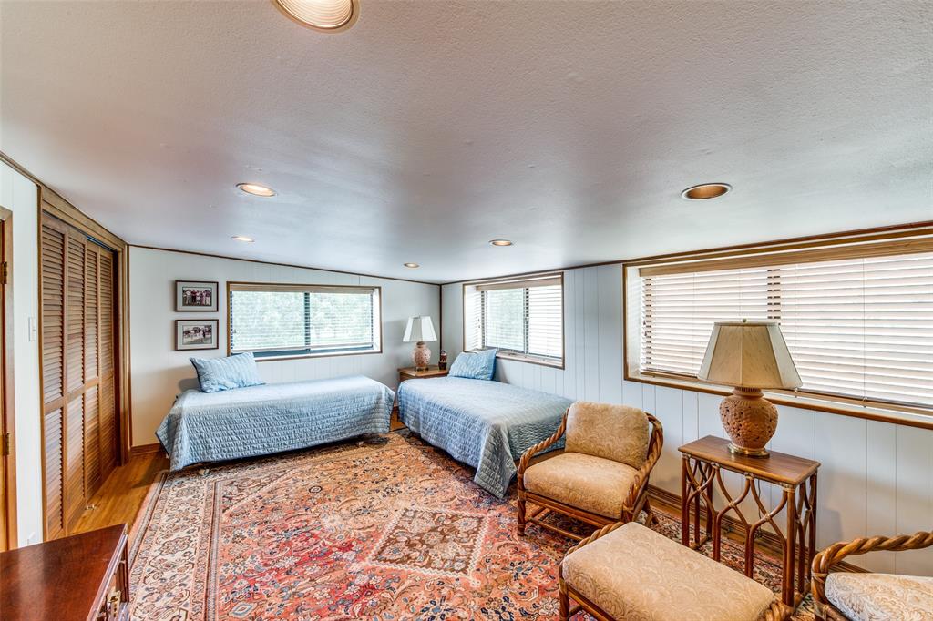 31736 1 Fm 1301, West Columbia, Texas 77486, 2 Bedrooms Bedrooms, 10 Rooms Rooms,3 BathroomsBathrooms,Country Homes/acreage,For Sale,Fm 1301,58783096