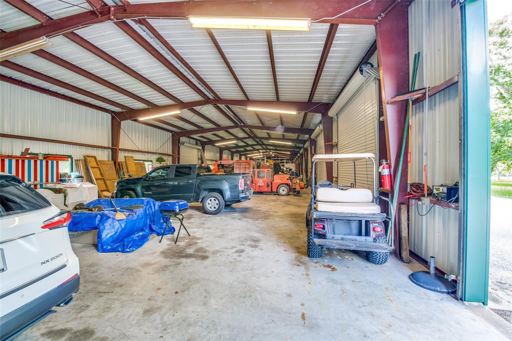 31736 1 Fm 1301, West Columbia, Texas 77486, 2 Bedrooms Bedrooms, 10 Rooms Rooms,3 BathroomsBathrooms,Country Homes/acreage,For Sale,Fm 1301,58783096