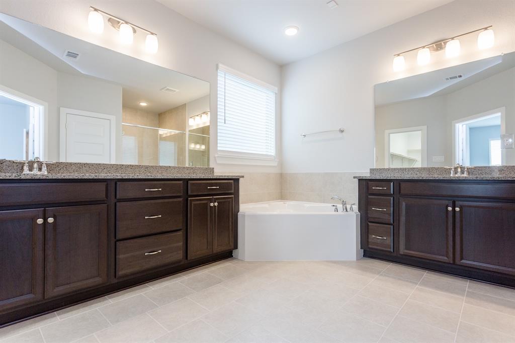 7810 1 Inglewood Creek Trail, Richmond, Texas 77407, 4 Bedrooms Bedrooms, 8 Rooms Rooms,3 BathroomsBathrooms,Single-family,For Sale,Inglewood Creek,62740573